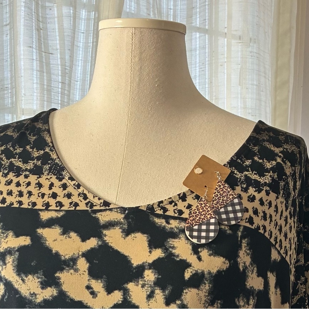 Leopard & Black Gingham Teardrop Earrings - Picture 3 of 3